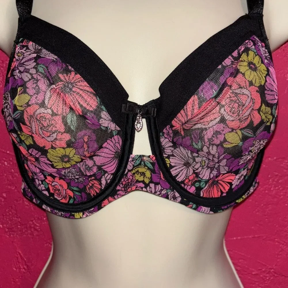 NWT Curvy couture floral mesh bra size 38C. Style 1311.